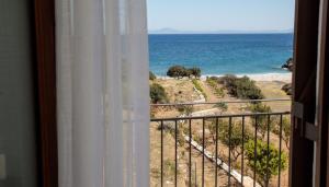 Apiliotis sunrise beach villa
