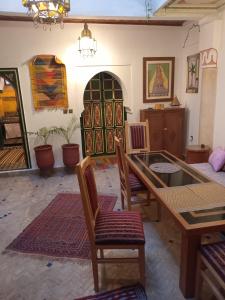 Riad El Badii chambre queen size Badii