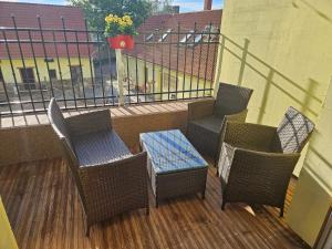 Vířivka a sauna na pokoji,nebo na vlastní terase - Farma u Příbrami