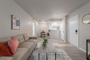 The Landry 214 Spacious and Cozy 1 Bedroom 1bth