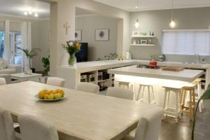 Sea Breeze Beach Home in Melkbosstrand, Cape Town