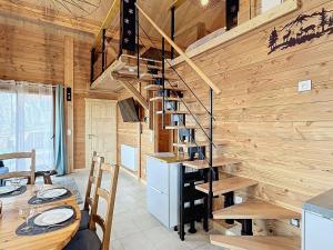 Appartements Chalet 6 pers, WiFi, parking, proche pistes - FR-1-267-297 : photos des chambres