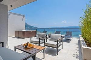 NEW Seaview Villa Calma with Jacuzzi, Media room 