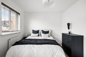 Spacious 3BR House in Reading - Perfect for Business Travellers, Contractors & Families FREE PARKING - Sleeps 8