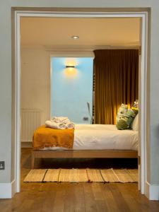 Central London Regent Park apartment