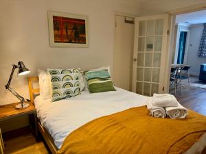 Central London Regent Park apartment