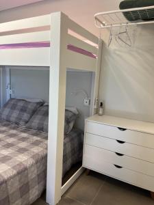 Loft lindo a 300m da praia de Jurerê