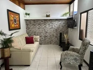 SJO airport 4 min free parking - Santiago Este