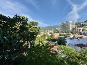 Modern condo in Selva Romantica, in heart of Zona Romantica