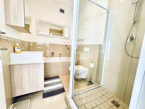 Big Bay Stunning Upmarket Apartment