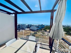 Big Bay Stunning Upmarket Apartment