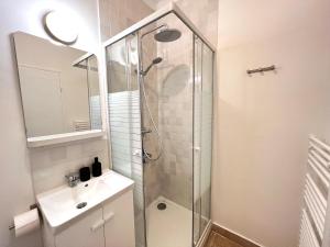 Le Comte - Heart of Dijon - With AC