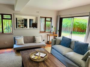 Charming Flatlet with private garden