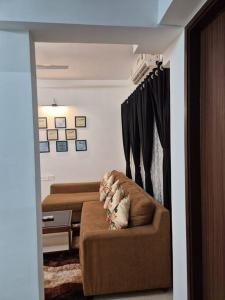 Sky View Apartment Near Nesco