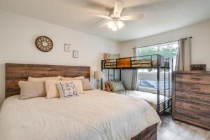 Lake Conroe Condo Patio and Water Views