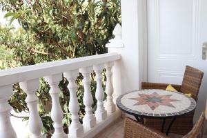 Double Room with Balcony room in Hotel Casa Día y Noche