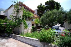 Apartments Jadro