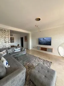 sublime appartement à La Marina Agadir vue sur mer et piscine - Agadir