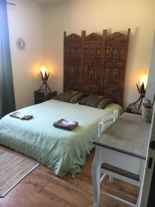 Chambre dhôtes Sous Les Grands Chênes NOMADE