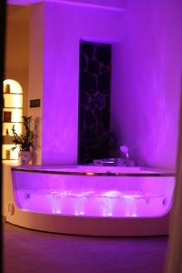 Hellenic Suites Afrodite Jacuzzi & Fireplace