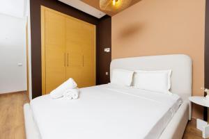 Luxury 3BR Homelike Stay in Hay Riad