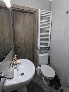 Cozy Corner, One-Bedroom Flat