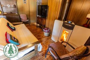 POSTO DI MONTAGNA - elegante appartamento di 3 camere nella quiete della natura, arredato in vero stile casa di montagna, FREE WiFi - Netflix, Disney, Dazn, Prime Video, Infinity