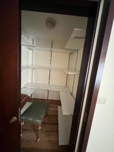 شقة ثلاث غرف فاخرة للإيجار بالمهندسين الدقي 3 Bedrooms luxury apartment in Mohandesin Dokki 230 Sq meters