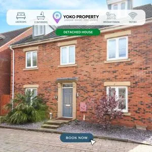 Stylish 6 Bedroom 3 Bathroom Detached House with Free Parking, Super-Fast Wifi, Pool Table, Smart TVs with Netflix by Yoko Property - Wavendon