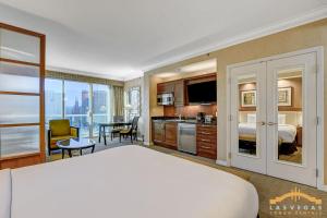 MGM Signature-16-605 Strip View Balcony Studio