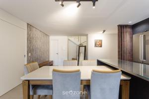 JPR - apartamentos a 260 metros da praia em Jurerê