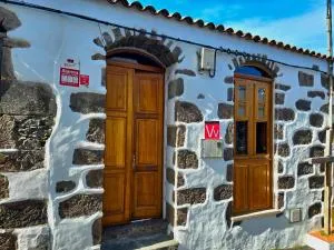 Cozy Canarian House La Casa de mis Abuelitos by HRTenerife Net - Cuevas del Palmar