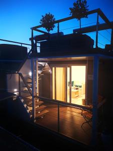 Sea Diva - luxury boathouse 