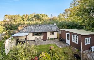 2 Bedroom Awesome Home In Haarby