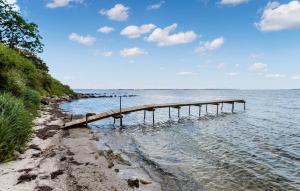 2 Bedroom Awesome Home In Haarby