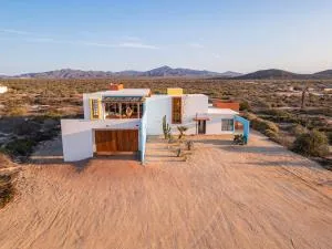 Beachfront Community - Villa 8 Guests - La Ribera