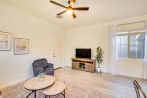 9 Mi to Chandler Fashion Center Apt Near Golf!