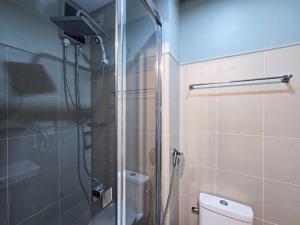 1BR Condotel with Balcony at FAME Residences #FM59