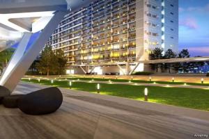 1BR Condotel with Balcony at FAME Residences #FM60