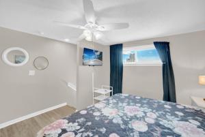 Sugar Beach 335 by Vacation Homes Collection