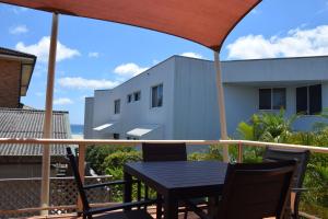 Ocean Shores 7 South West Rocks - Bring you own linen.