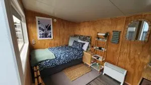 Minimalist Cabin Solo Traveller - Newland