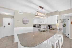 Sugar Beach 128 by Vacation Homes Collection