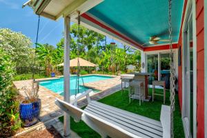 3 Bedroom Tropical Oasis in Jax Beach