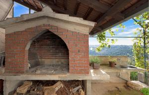 Nice Apartment In Primosten With House Sea View 