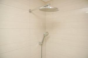 Nice and Elegant Studio at 9th Floor Ciputra International Apartment By Travelio