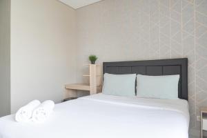 Nice and Elegant Studio at 9th Floor Ciputra International Apartment By Travelio