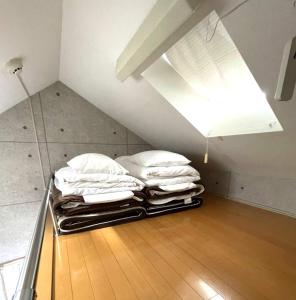 Amika First 303 AF33