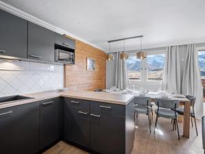 Appartement spacieux pour 10 pers. à Val Thorens, accès direct pistes, balcon sud, espace wellness - FR-1-640-68