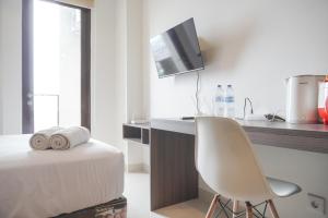 Brand New and Comfort Studio at Vasaka Solterra Apartment By Travelio